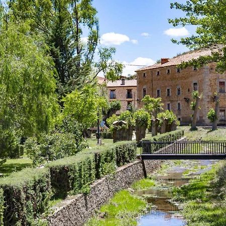 Villarroya de los Pinares Apartamentos El Mirador מראה חיצוני תמונה